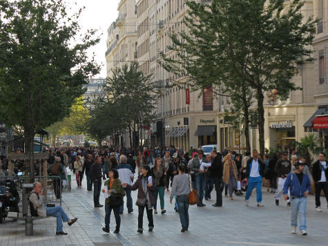 Shopping in Lyon France - Rue de la Republique